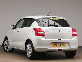 Used Suzuki Swift 2018 for sale - 76213523: Photo 3