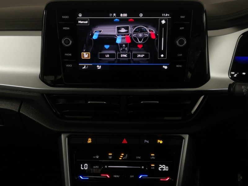 Used Volkswagen T-Roc 2023 for sale - 77689639: Photo 17