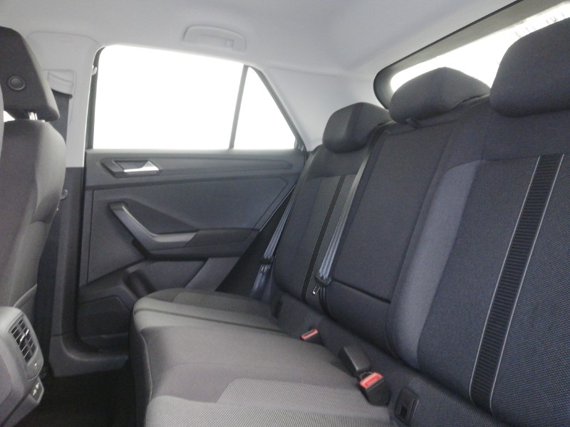Used Volkswagen T-Roc 2023 for sale - 77689639: Photo 6