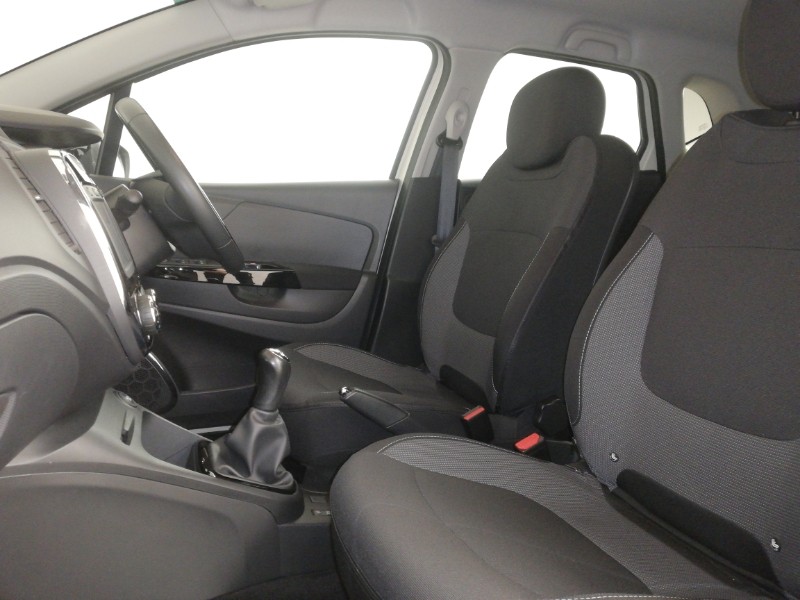 Used Renault Captur 2016 for sale - 76134804: Photo 5