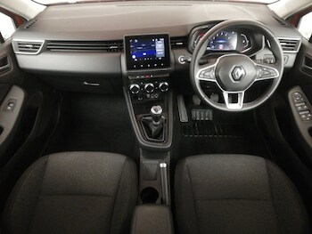 Used Renault Clio 2023 for sale - 77209542: Photo