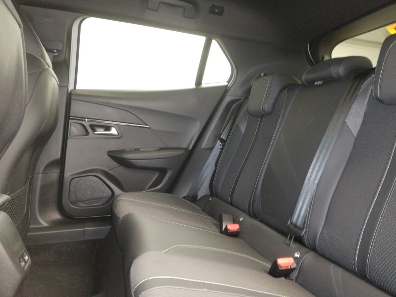 Used Peugeot 2008 2023 for sale - 77595972: Photo 6
