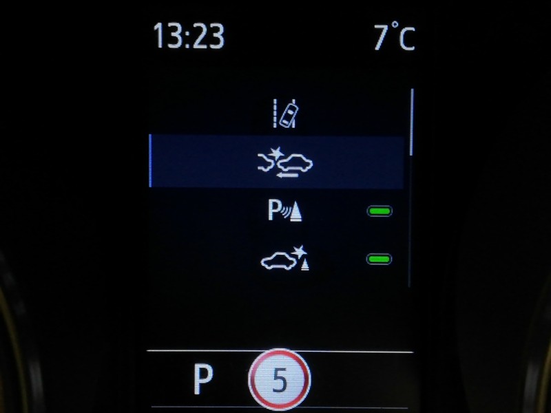 Used Toyota C-HR 2020 for sale - 76614010: Photo 14