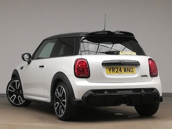 Used MINI Hatch 2024 for sale - 77881690: Photo