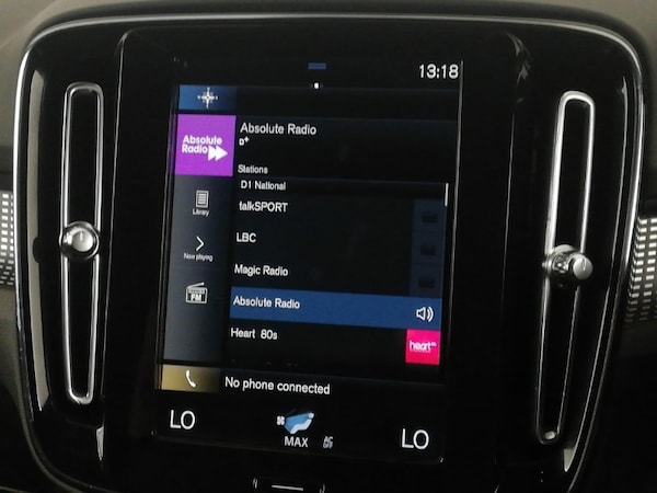 Used Volvo XC40 2021 for sale - 76254459: Photo 11
