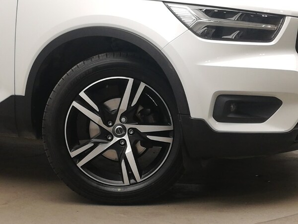 Used Volvo XC40 2021 for sale - 76254459: Photo 9