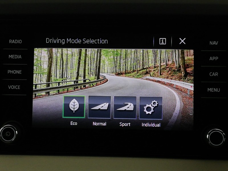 Used Skoda Karoq 2018 for sale - 76579291: Photo 16