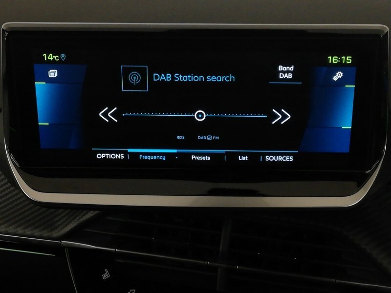 Used Peugeot 2008 2022 for sale - 77522822: Photo 13