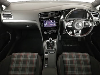 Used Volkswagen Golf 2019 for sale - 77338590: Photo