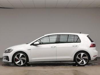 Used Volkswagen Golf 2019 for sale - 77338590: Photo