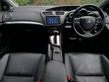 Used Honda Civic 2017 for sale - 79555413: Photo