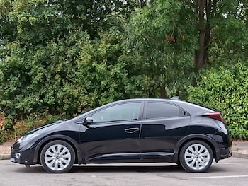 Used Honda Civic 2017 for sale - 79555413: Photo