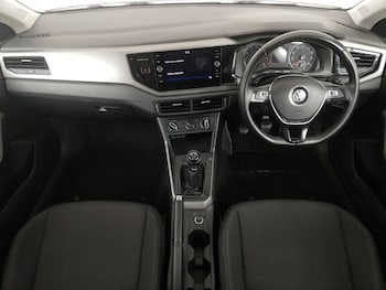 Used Volkswagen Polo 2018 for sale - 77201887: Photo