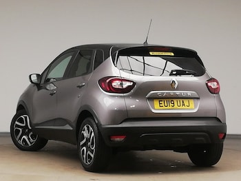 Used Renault Captur 2019 for sale - 76651904: Photo