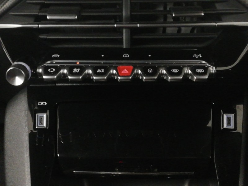 Used Peugeot 2008 2023 for sale - 77265833: Photo 15