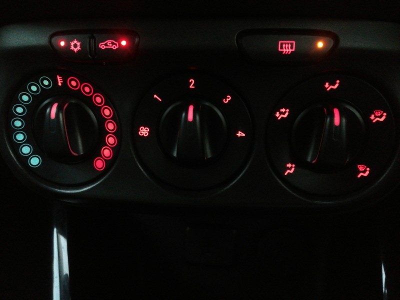 Used Vauxhall ADAM 2016 for sale - 77201904: Photo 18