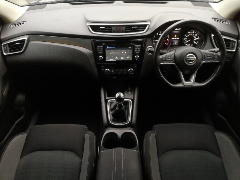 Used Nissan Qashqai 2018 for sale - 76354850: Photo 2
