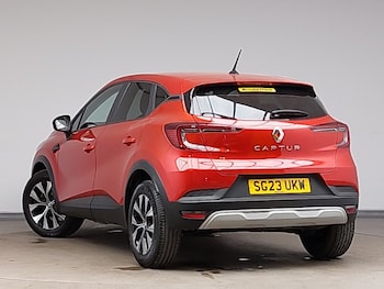 Used Renault Captur 2023 for sale - 78693020: Photo