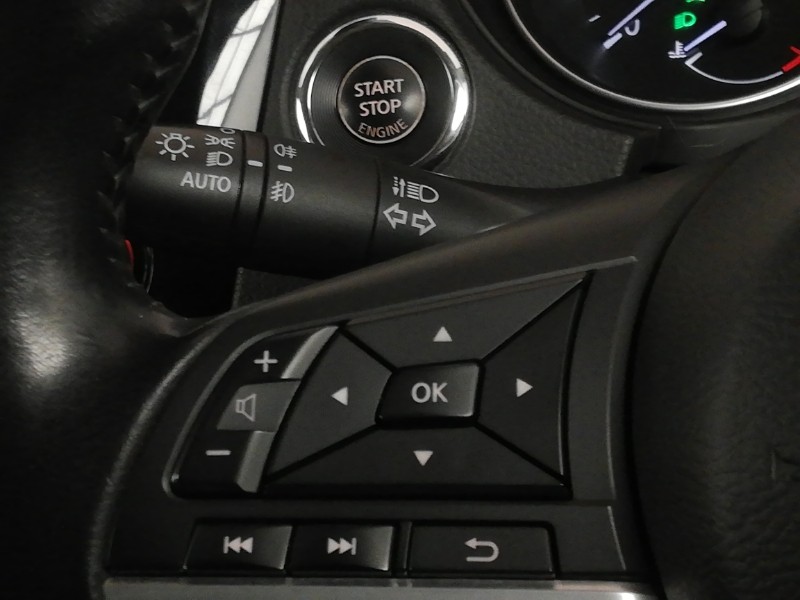 Used Nissan Qashqai 2017 for sale - 77308022: Photo 17