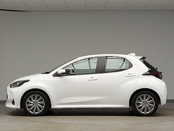 Used Toyota Yaris 2023 for sale - 78698028: Photo