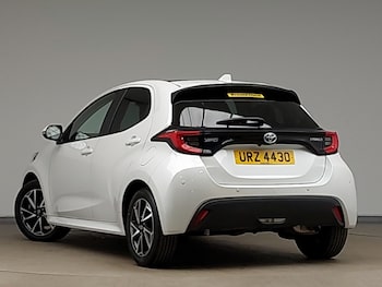 Used Toyota Yaris 2023 for sale - 78125658: Photo