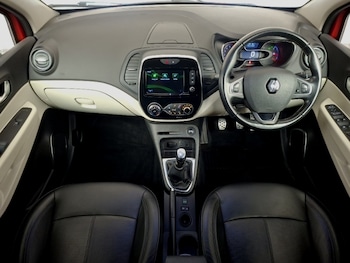Used Renault Captur 2018 for sale - 78730152: Photo