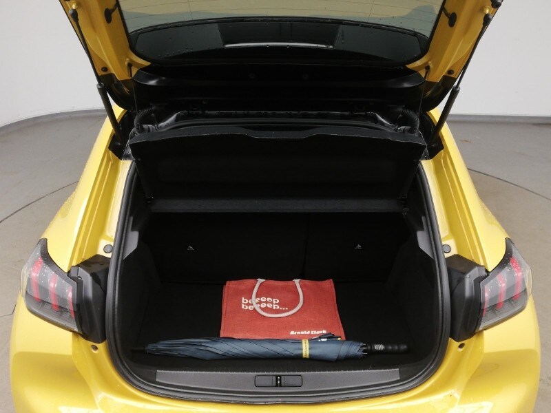 Used Peugeot 208 2021 for sale - 77874418: Photo 8