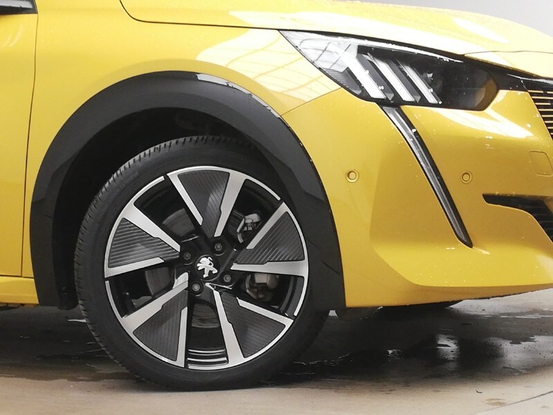 Used Peugeot 208 2021 for sale - 77874418: Photo 9