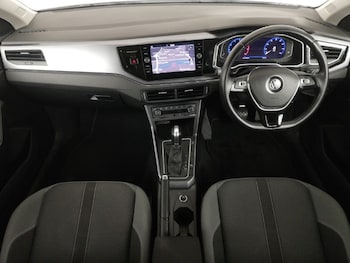 Used Volkswagen Polo 2018 for sale - 76947416: Photo