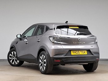 Used Renault Captur 2025 for sale - 79203896: Photo