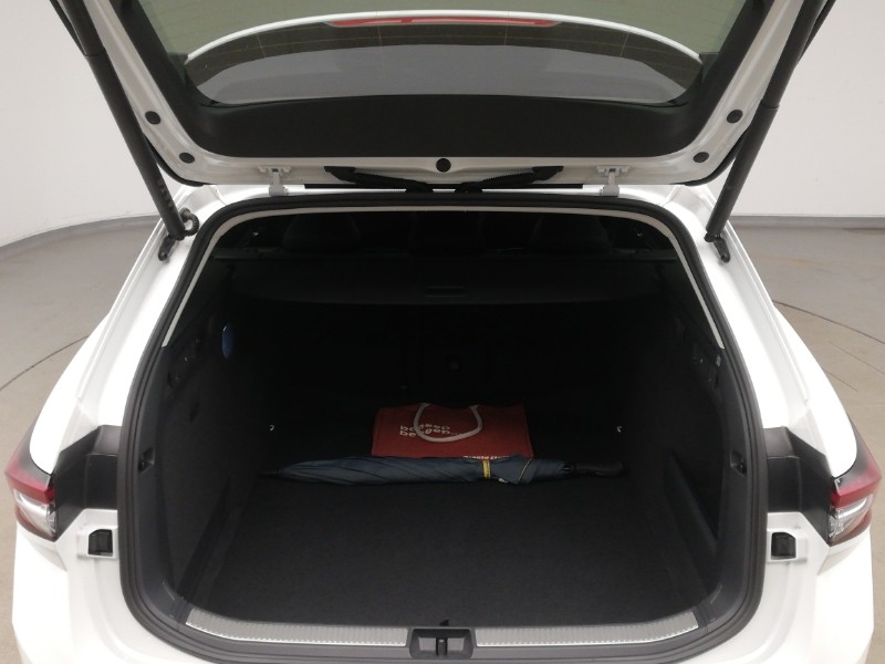 Used Skoda Superb 2024 for sale - 77947790: Photo 8