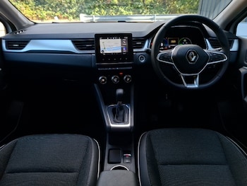 Used Renault Captur 2023 for sale - 79443534: Photo