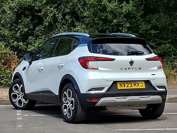 Used Renault Captur 2023 for sale - 79443534: Photo