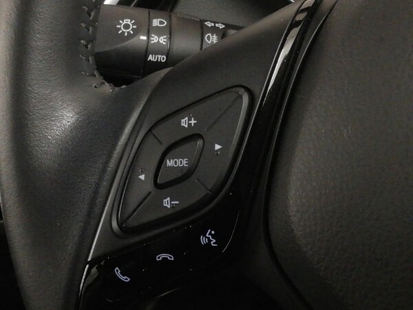 Used Toyota C-HR 2022 for sale - 76199393: Photo 16