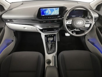 Used Hyundai BAYON 2024 for sale - 76947420: Photo