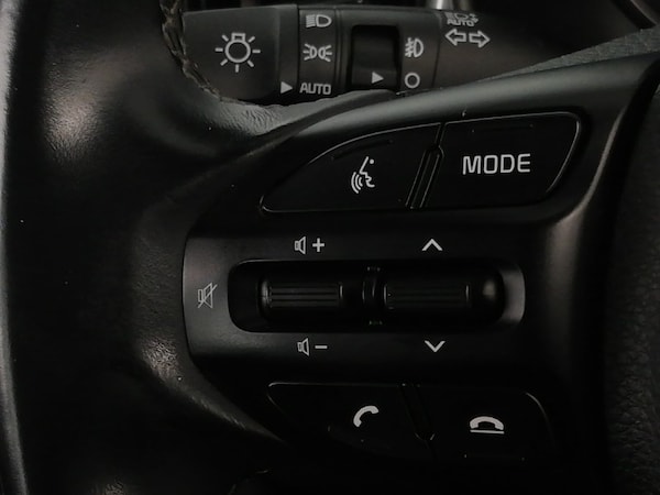 Used Kia Stonic 2022 for sale - 76120860: Photo 18
