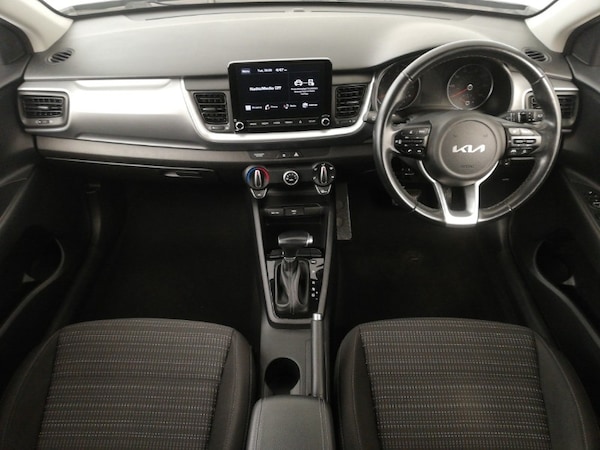 Used Kia Stonic 2022 for sale - 76120860: Photo 2