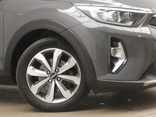 Used Kia Stonic 2022 for sale - 76120860: Photo 9