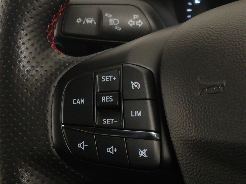 Used Ford Focus 2023 for sale - 76893780: Photo 18