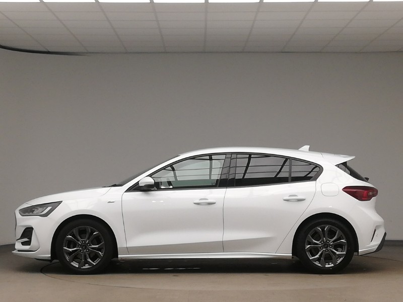 Used Ford Focus 2023 for sale - 76893780: Photo 4