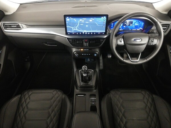 Used Ford Focus 2022 for sale - 76058779: Photo 2