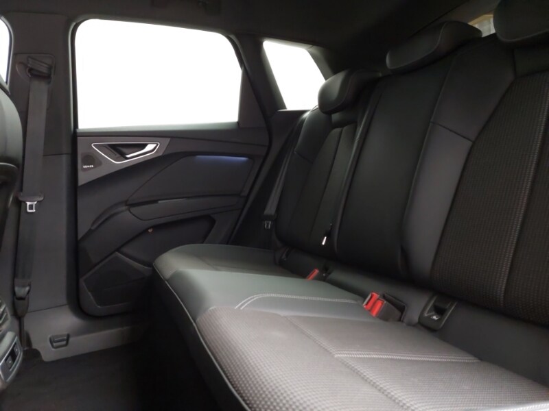 Used Audi Q4 e-tron 2022 for sale - 78178761: Photo 6