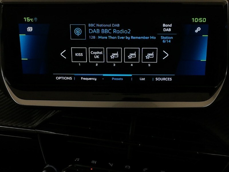 Used Peugeot 2008 2022 for sale - 76737303: Photo 12