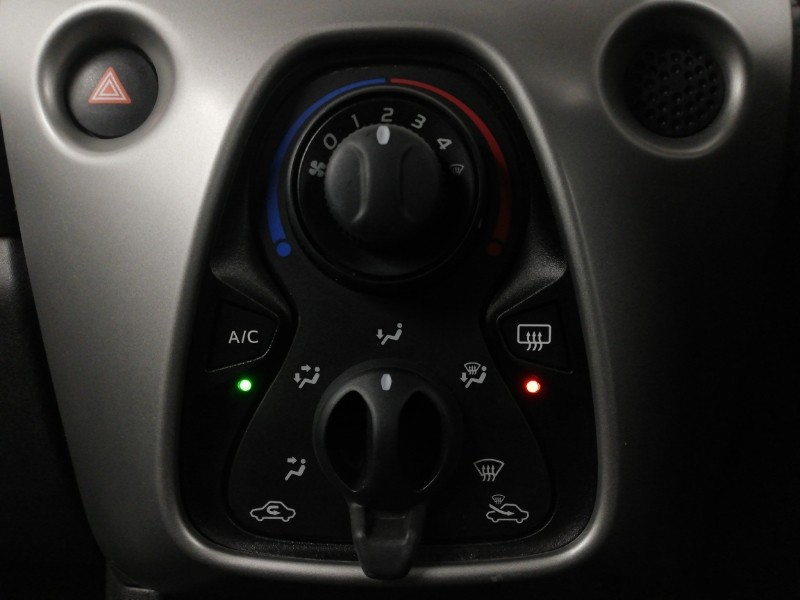 Used Peugeot 108 2017 for sale - 77987988: Photo 16