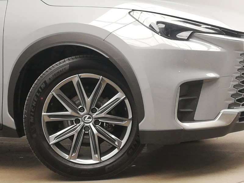 Used Lexus LBX 2024 for sale - 76864469: Photo 9