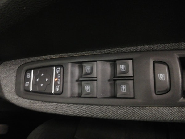 Used Renault Zoe 2020 for sale - 76275670: Photo 17
