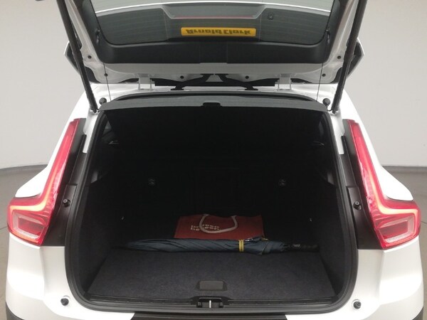 Used Volvo XC40 2024 for sale - 75714944: Photo 8