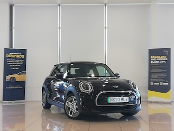 Used MINI Hatch 2023 for sale - 78442024: Photo