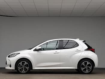 Used Toyota Yaris 2024 for sale - 79811363: Photo