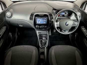 Used Renault Captur 2017 for sale - 79001359: Photo
